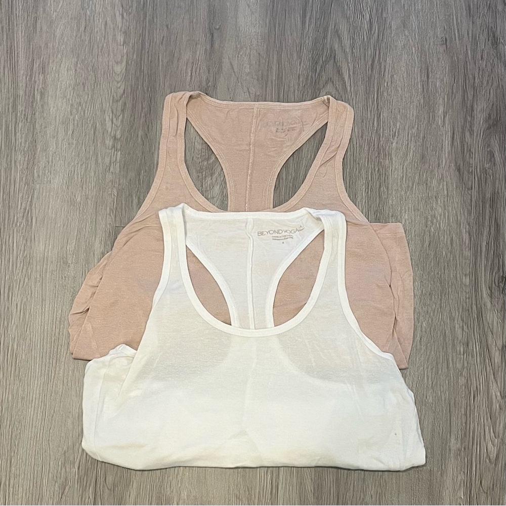 Set of 2, Beyond Yoga Draw the Line Tie Back Tank